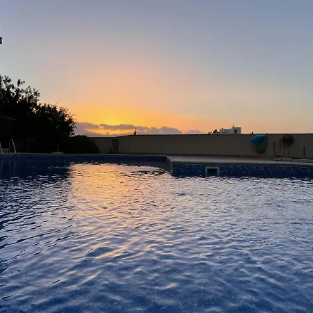 Sea-view Eco-apartment B110 شقة