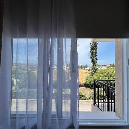 Sea-view Eco-apartment B110 Polis